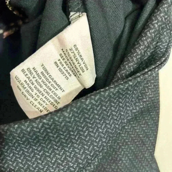 NWOT Nanette by Nanette Lepore Black Gray Knit Pattern Pull On Pants - Picture 5 of 5